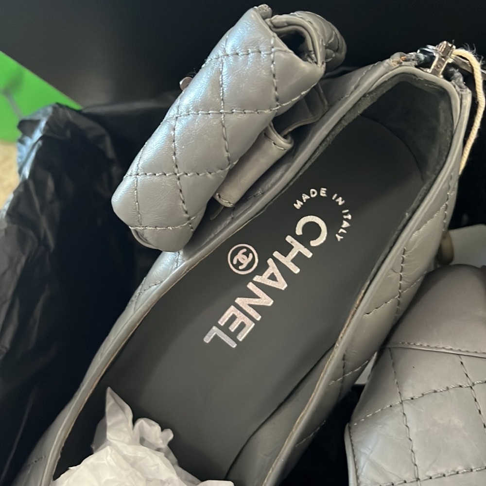 Chanel grey quilted pumps - Picture 11 of 12